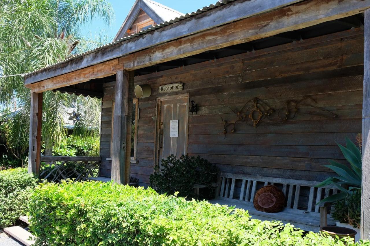 The Laurels Of Chinchilla Hotel Exterior photo